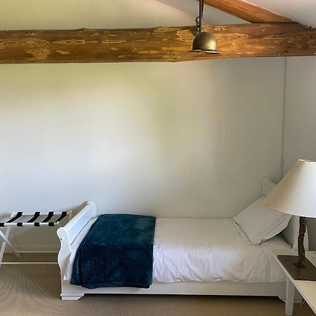 La Grange Aux Hirondelles - Appartement Complet Et Independant Commelle-Vernay Zewnętrze zdjęcie