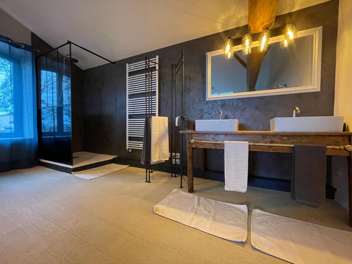 La Grange Aux Hirondelles - Appartement Complet Et Independant Commelle-Vernay Zewnętrze zdjęcie