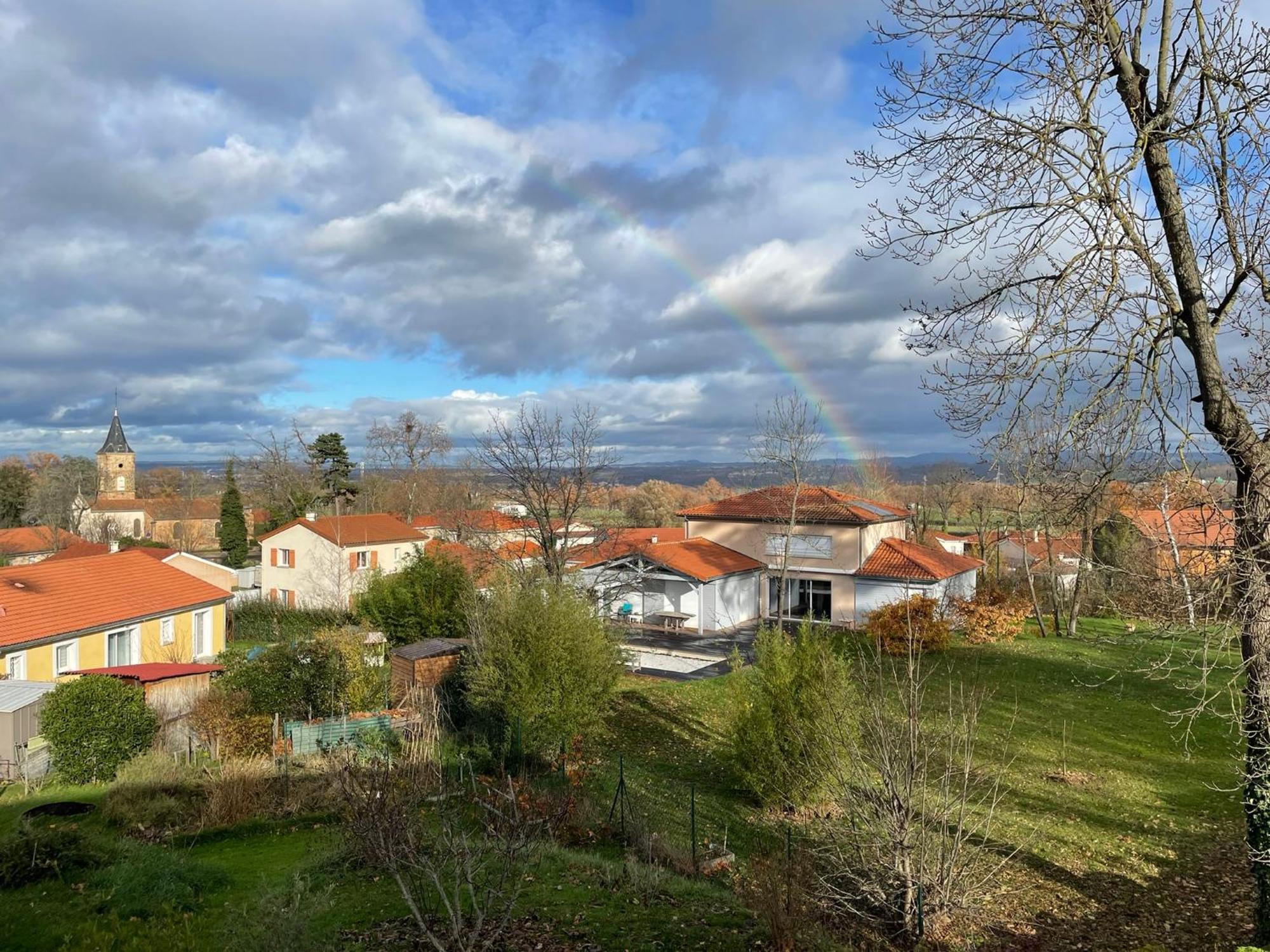 La Grange Aux Hirondelles - Appartement Complet Et Independant Commelle-Vernay Zewnętrze zdjęcie